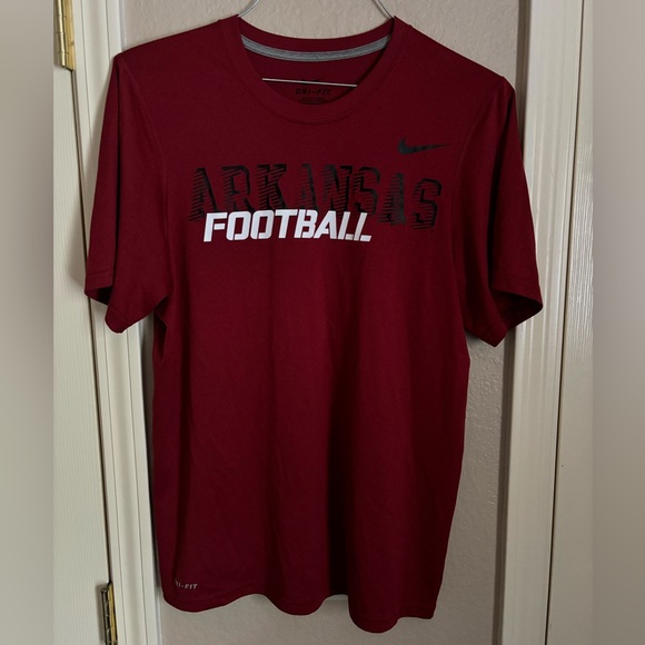 Nike Dri-Fit Razorback T-Shirt - Picture 1 of 2